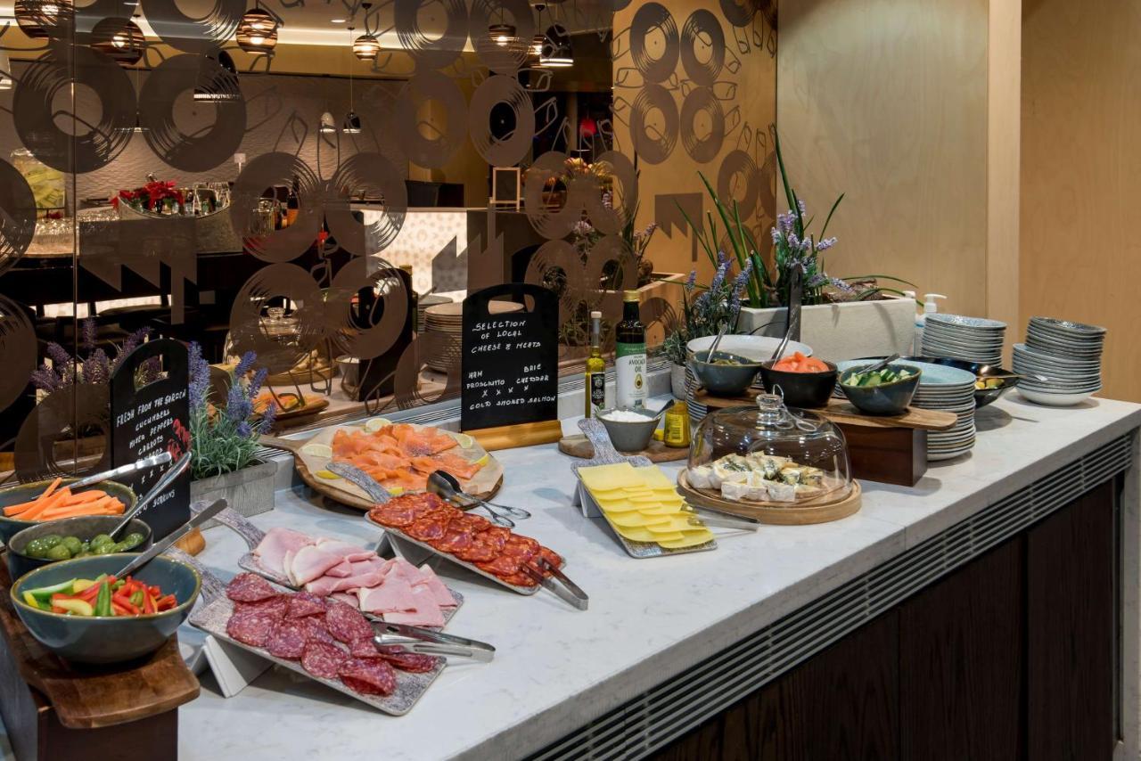 Radisson Blu Manchester Airport Hotel