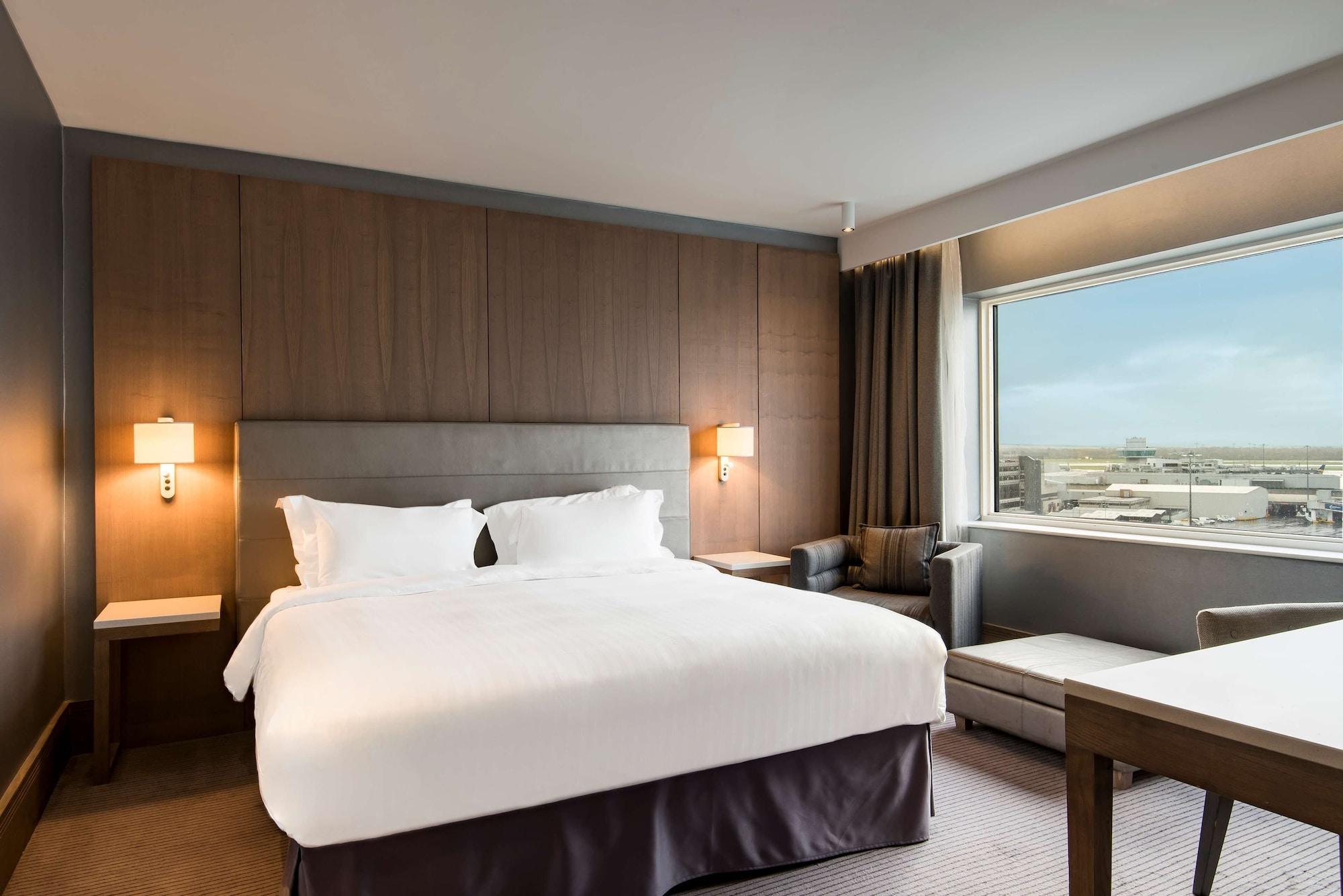 Hotel Radisson Blu Manchester Airport 4*
